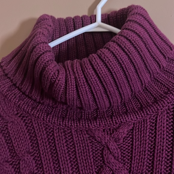 Plum 90’s turtleneck cable knit sweater - Picture 3 of 5